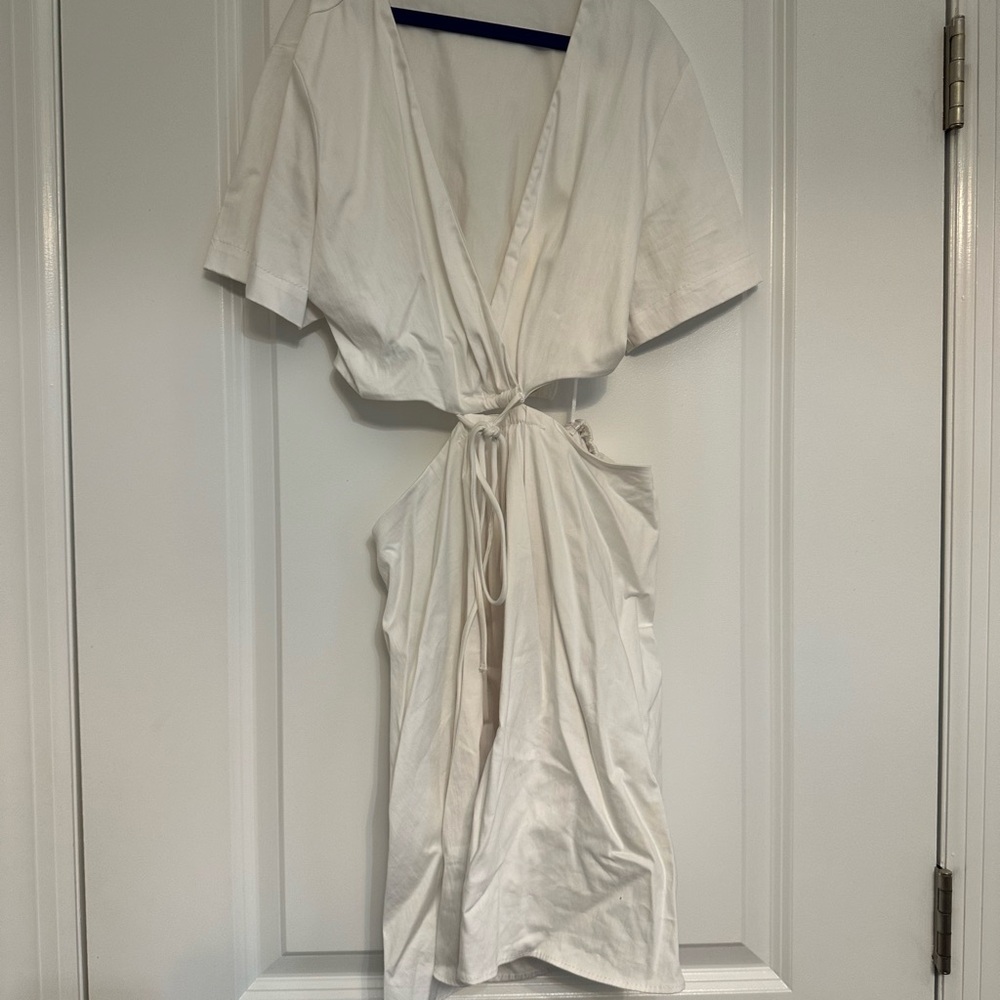 Chic White Zara Cut Out Dress